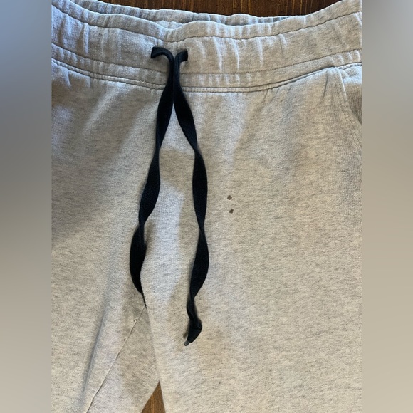 2 Victoria’s Secret Pink Jogger Pants - Picture 9 of 10